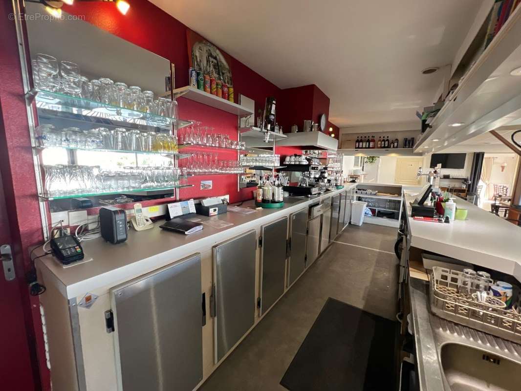 Commerce à SAINT-CHRISTOPHE-DU-BOIS