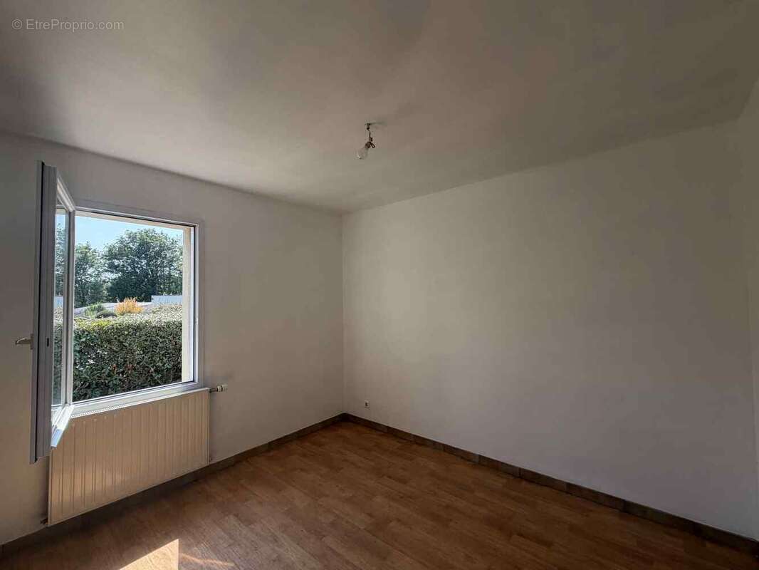 Maison 3 Chambres plus Bureau LES HERBIERS - photo 8