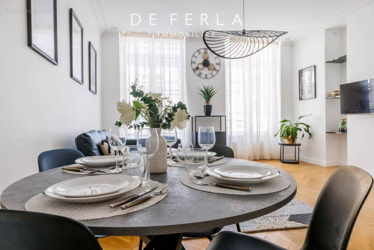 Appartement à PARIS-3E