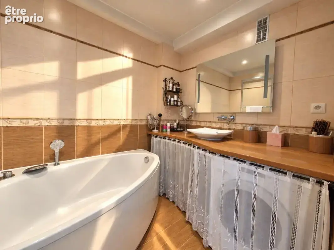 Appartement À Vendre - photo 9