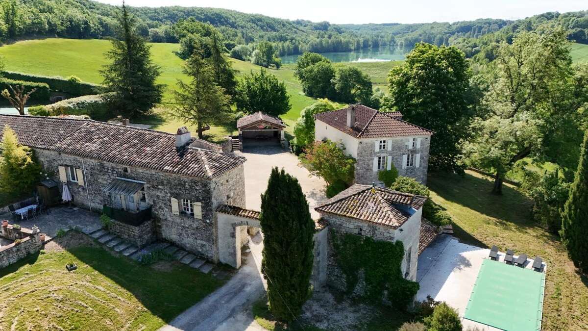 Maison à ROQUECOR