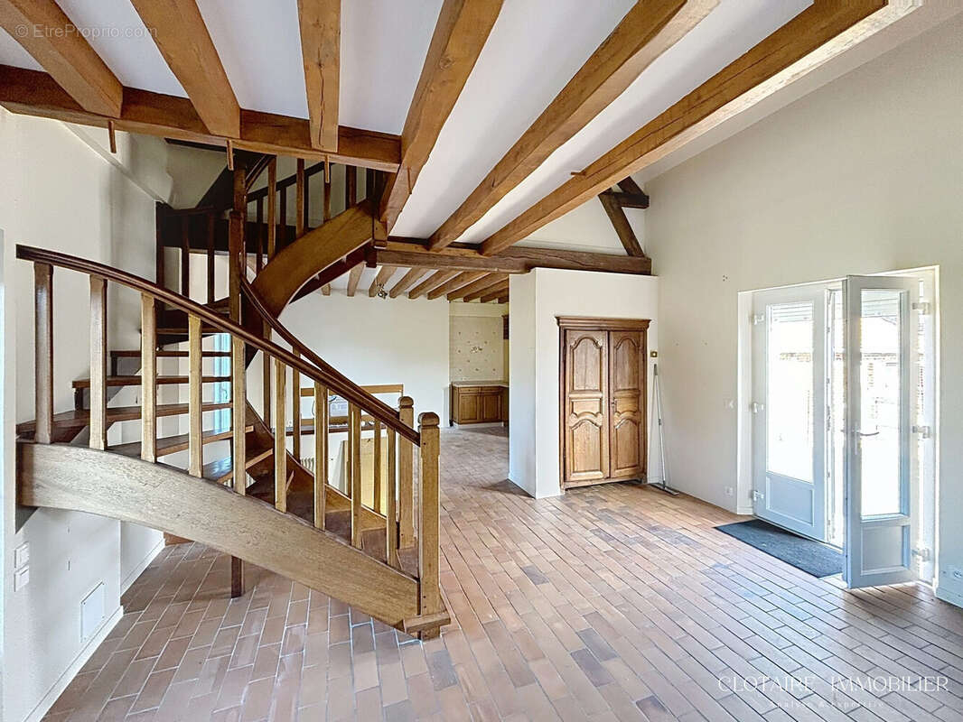 Maison 220 m² à Compiegne  - photo 8