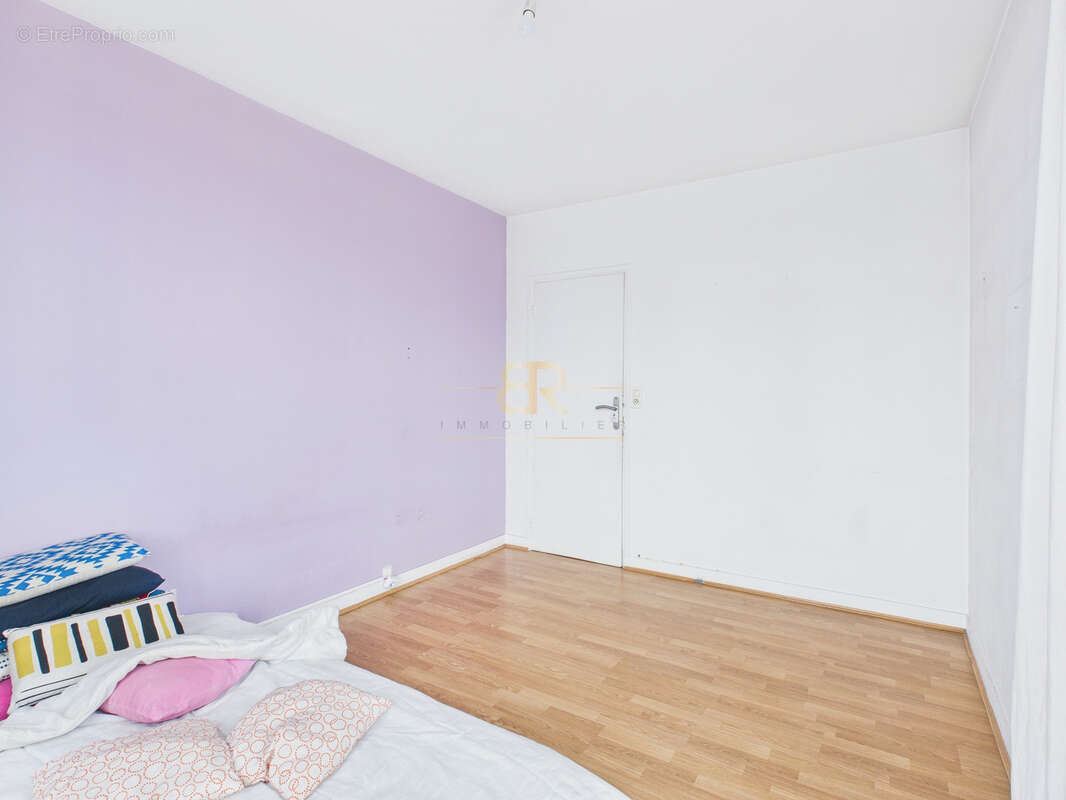 Appartement à AUBERVILLIERS