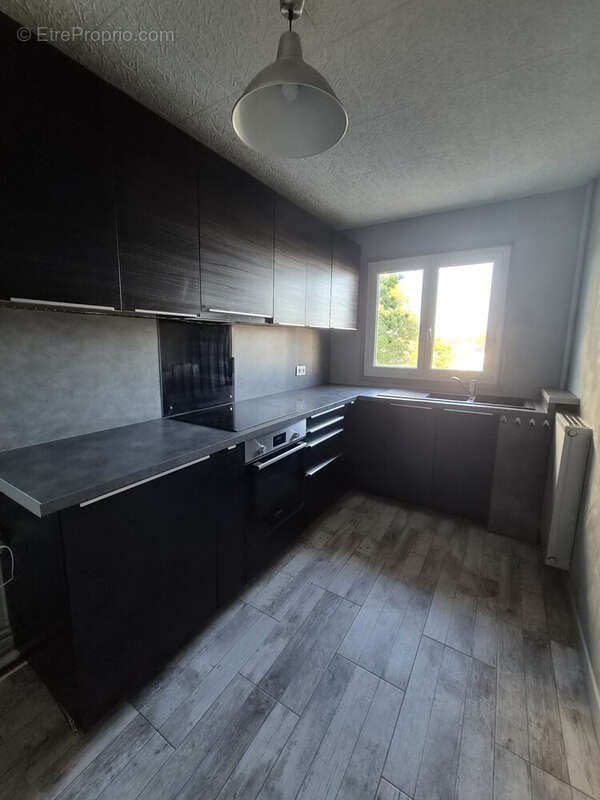 Appartement 68 m² à Fleury-Les-Aubrais  - photo 9
