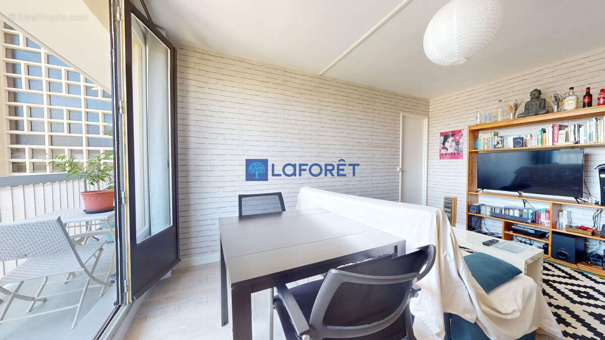 Appartement à ATHIS-MONS