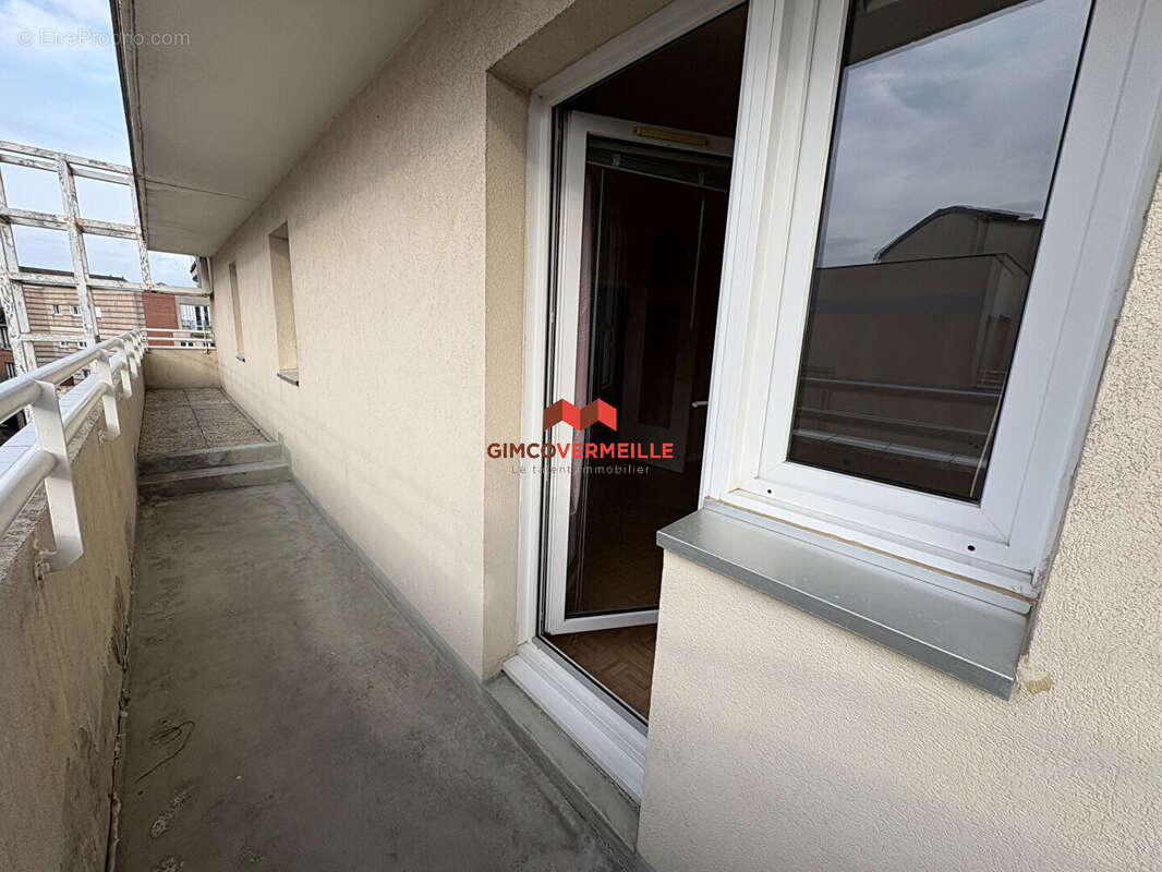 Appartement à MONTIGNY-LE-BRETONNEUX