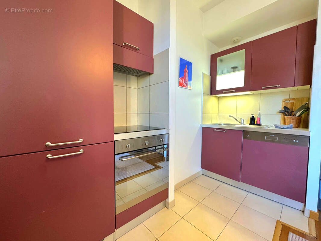 Appartement à MARSEILLE-2E