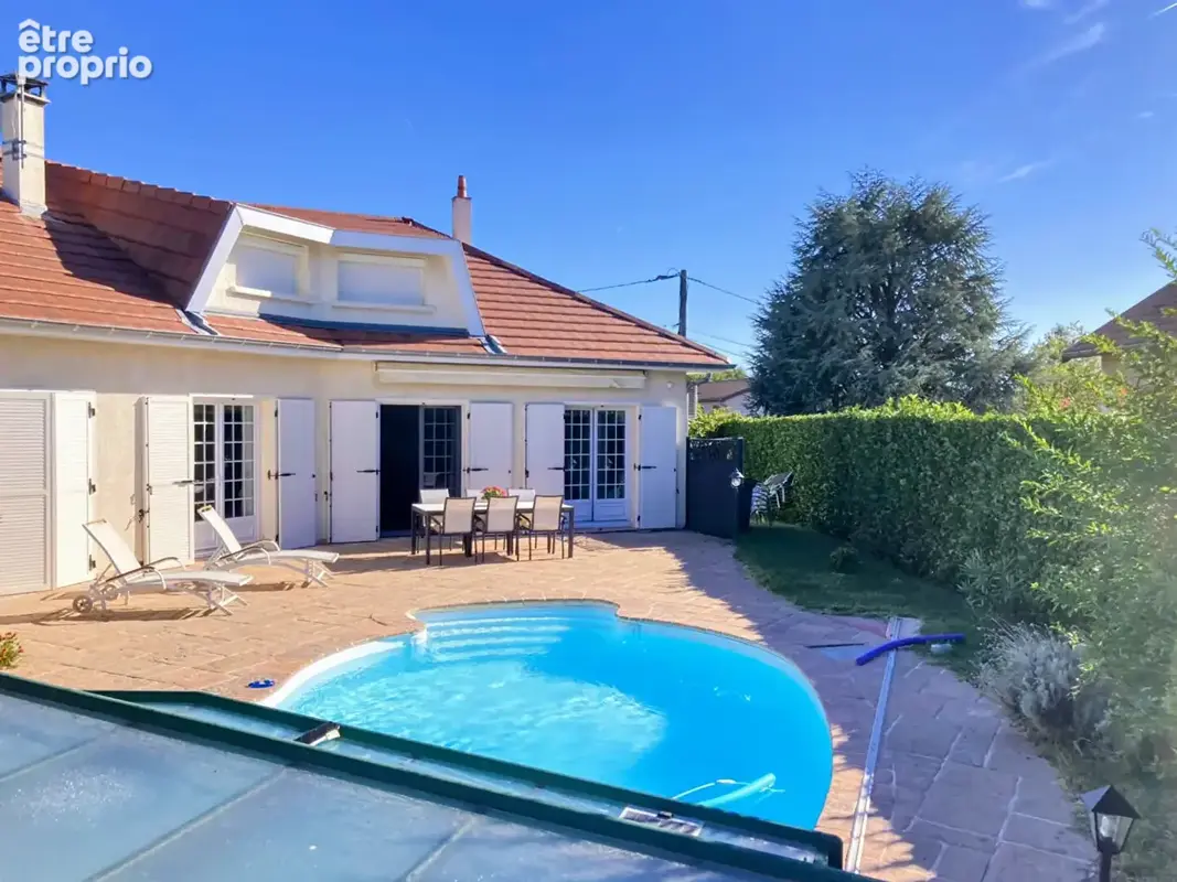 Maison à TERNAY