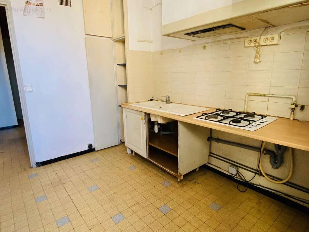 Appartement à MARSEILLE-6E