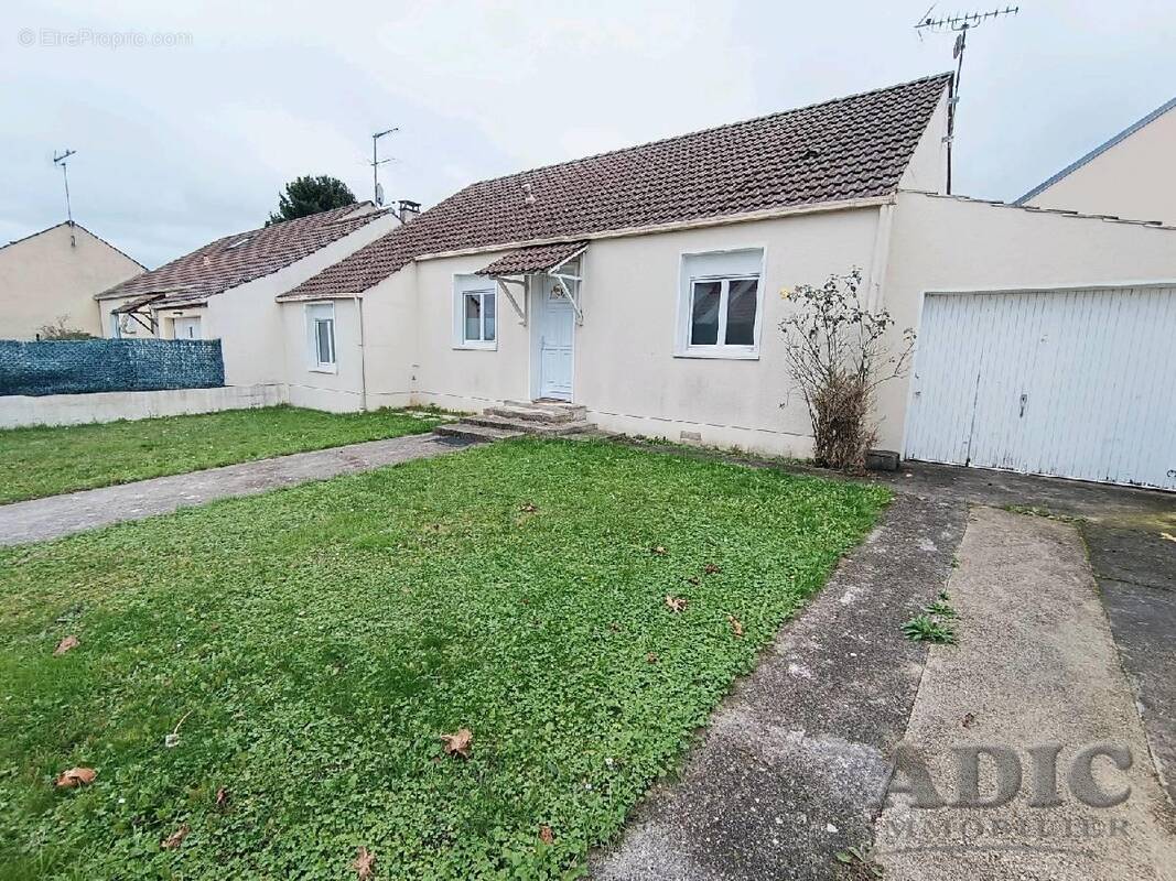 Maison à DAMMARTIN-EN-GOELE