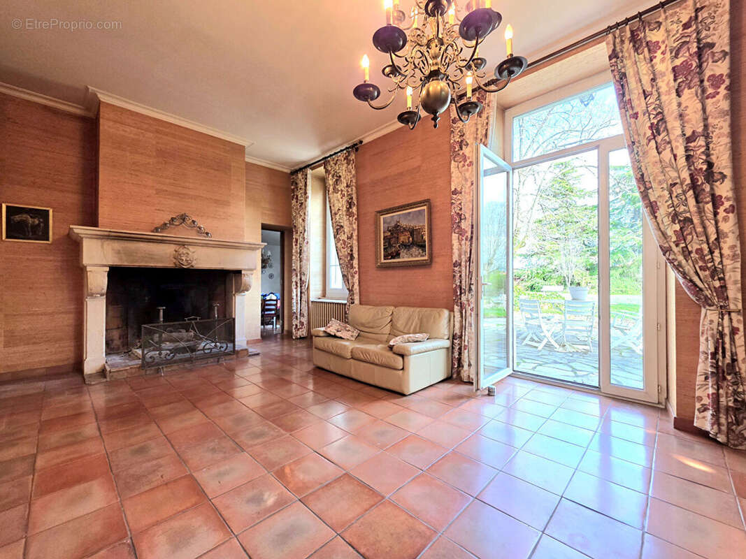 Maison à ROMANS-SUR-ISERE