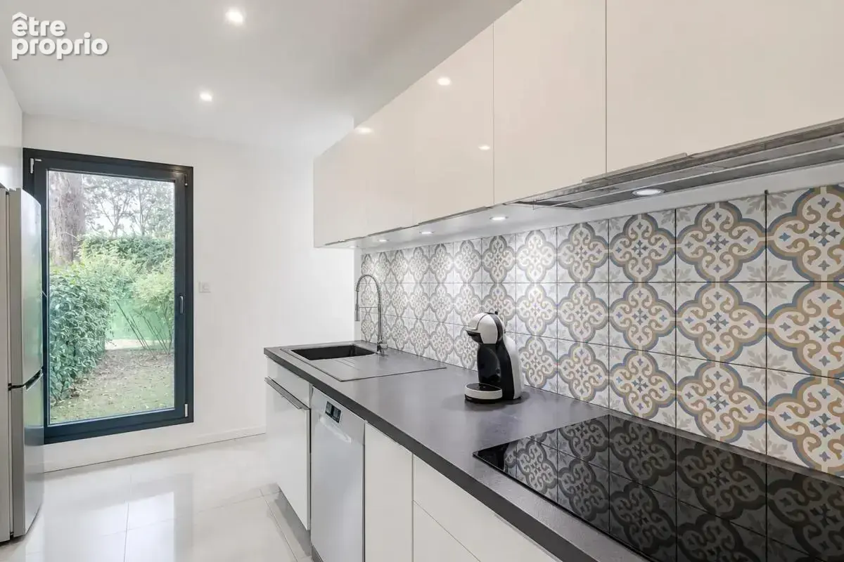Appartement Saint-Cloud – Val d’Or – 151 m² – 4 chambres – Jardin & terrasse – Parking – Cave - photo 2