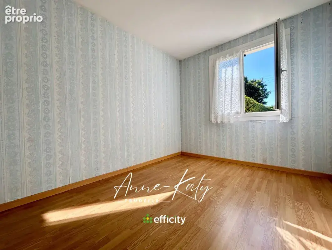 Maison 5 pièces 94 m² à vendre à Saint-Georges-De-Pointindoux (85150) - photo 5