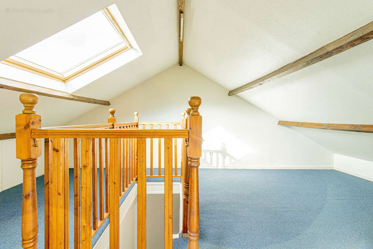 Maison à NOUZONVILLE