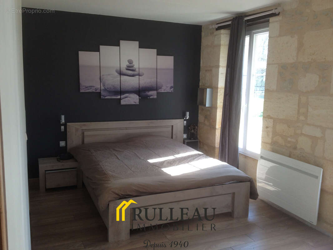 Maison à SAINT-CHRISTOLY-DE-BLAYE