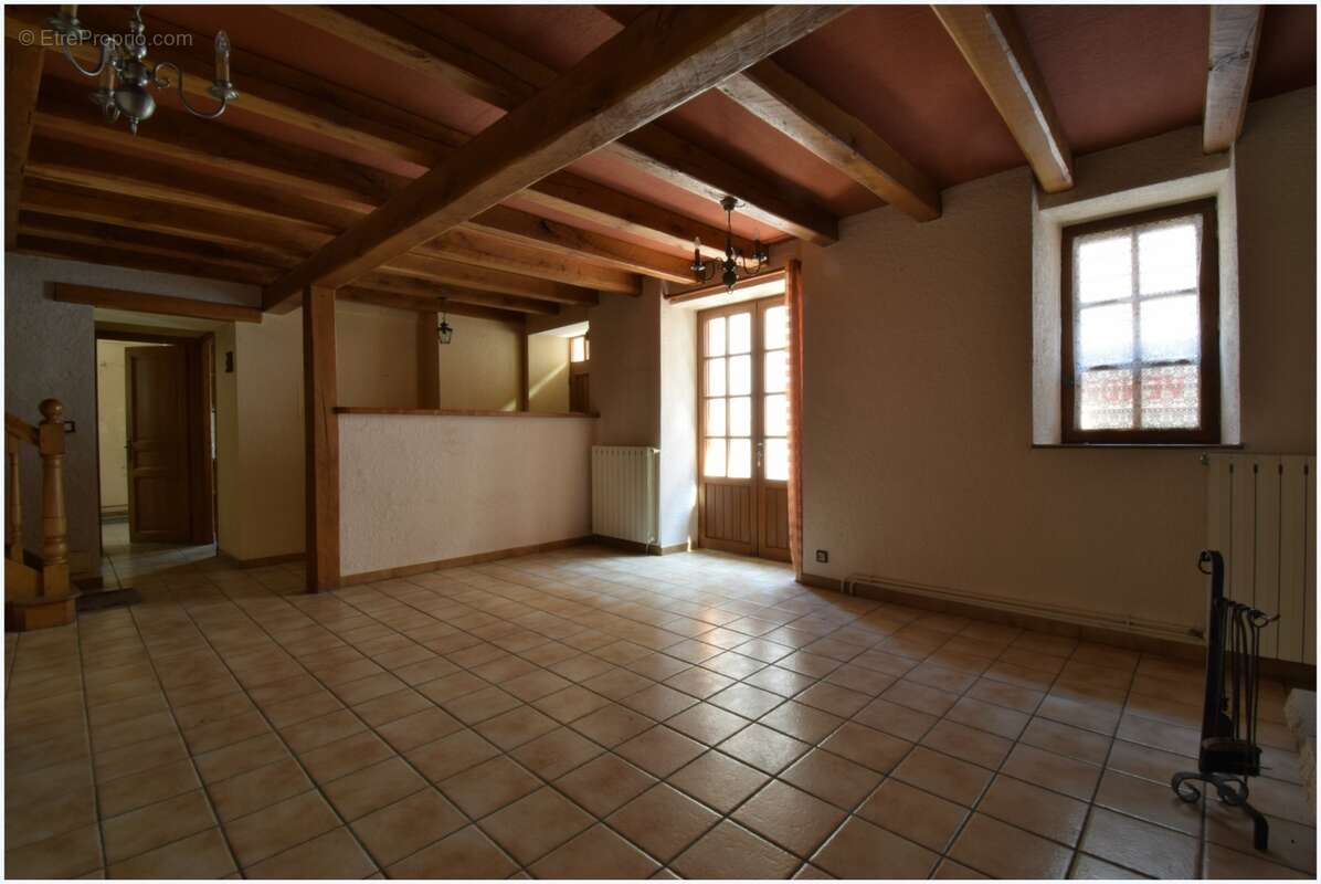 Maison à vendre 4 pièces USSEL (19) - photo 3