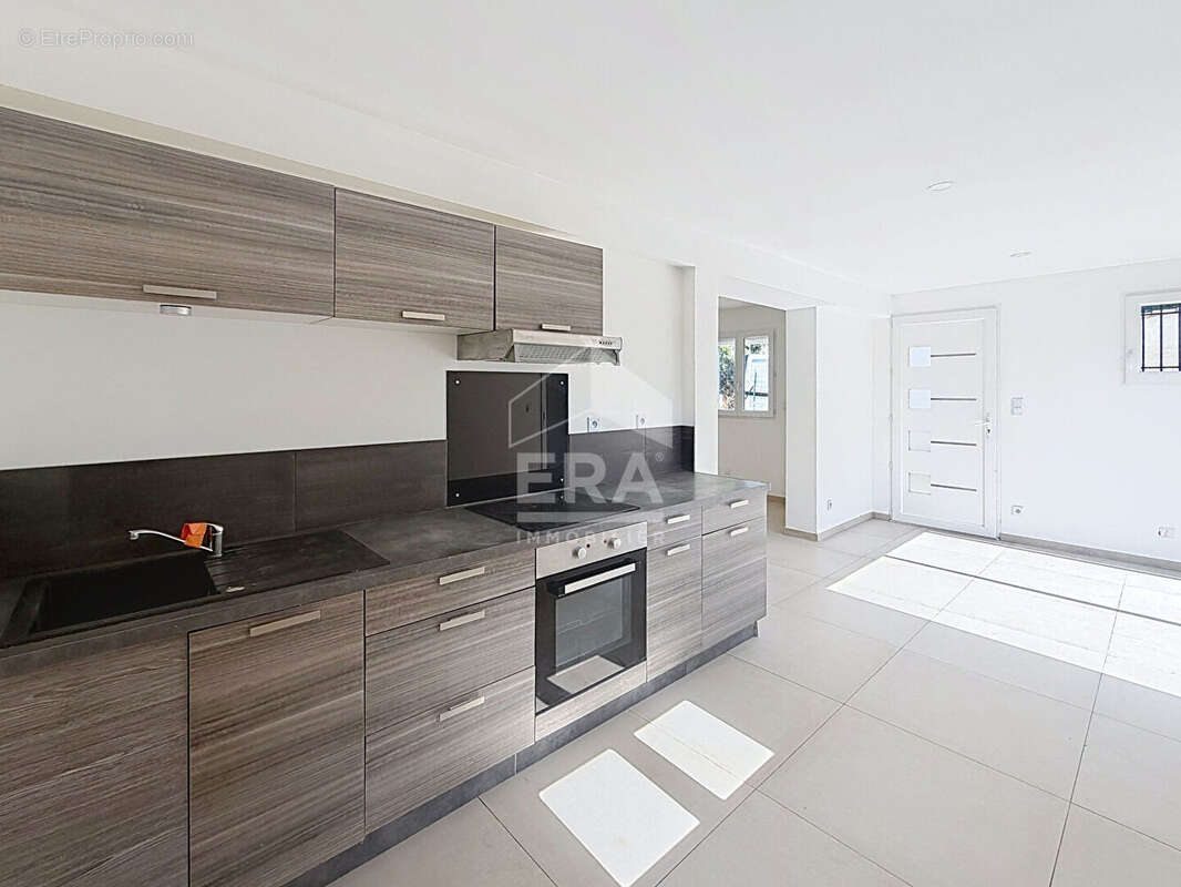 Maison 48m² à saint-mitre-les-remparts - photo 4