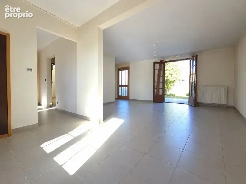 Maison 6 pièces 106 m² à vendre à Nogent-Sur-Oise (60180) - photo 4