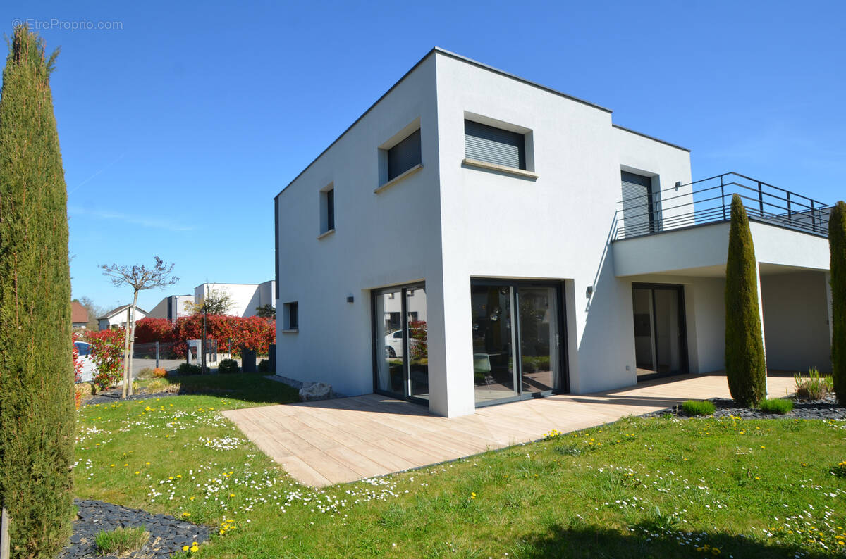 Maison à SIERENTZ