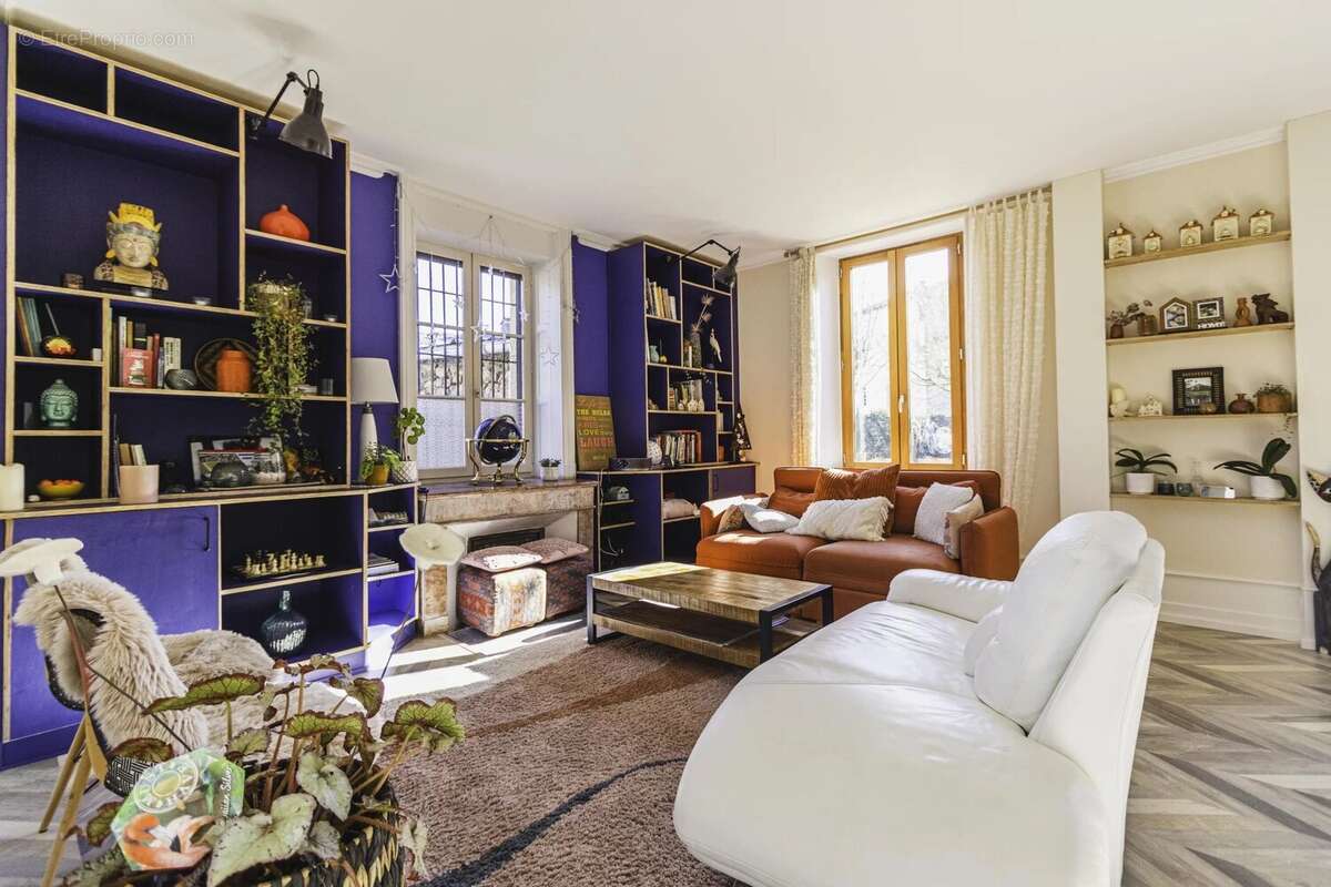 Maison à MONTBAZENS