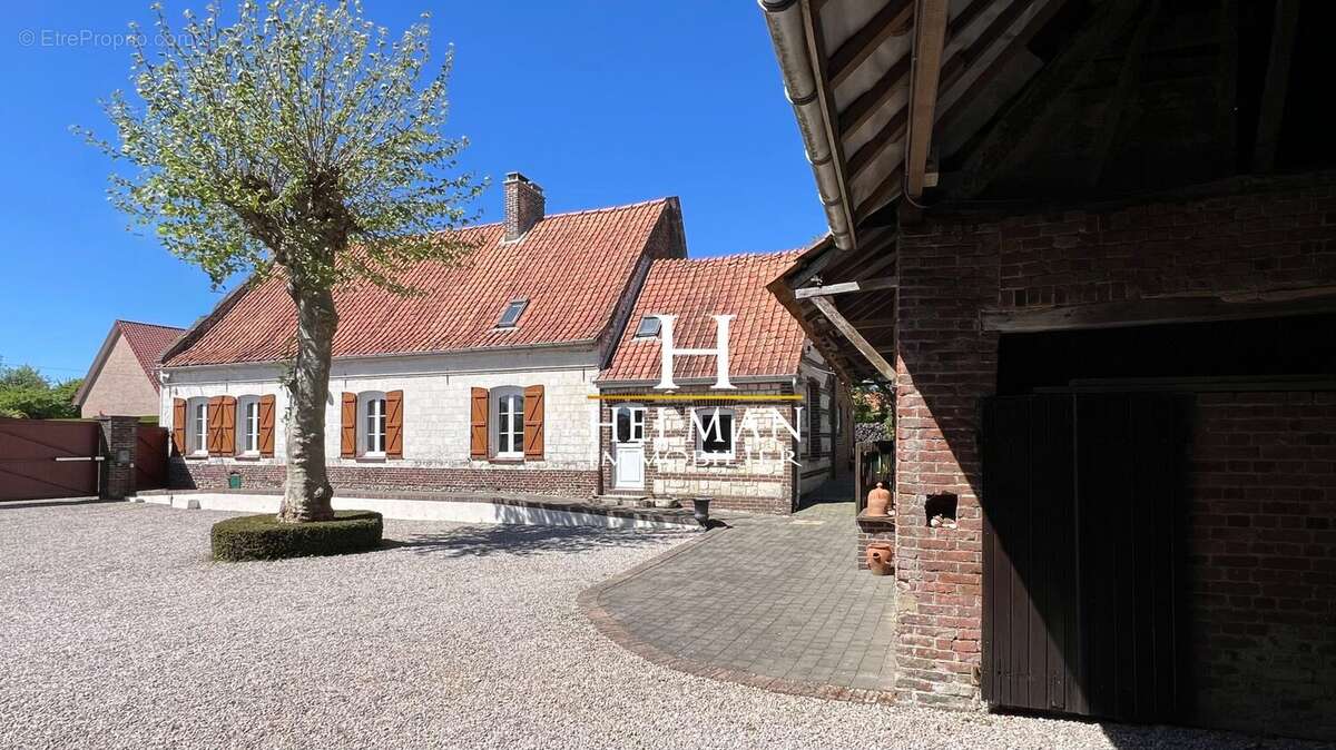 Maison à AVROULT