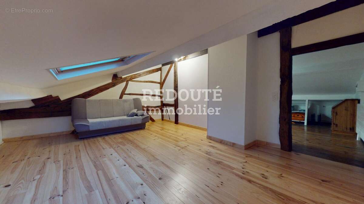 A VENDRE - LA NEUVILLE-AUX-BOIS - Maison de caractère en colombages - photo 9