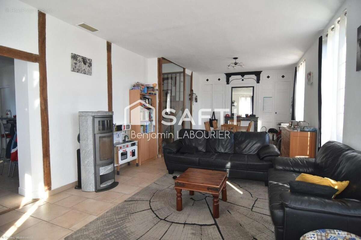 Maison 195 m² à Appoigny  - photo 2