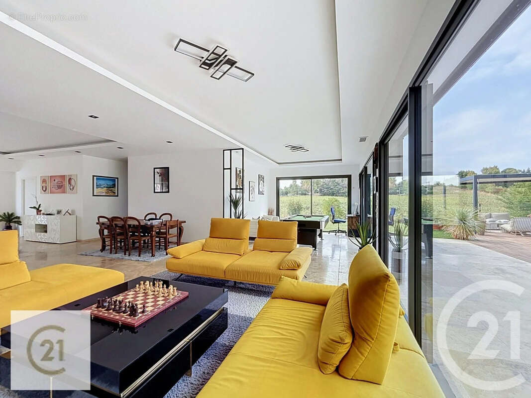 Maison 213 m² à Nailloux  - photo 7