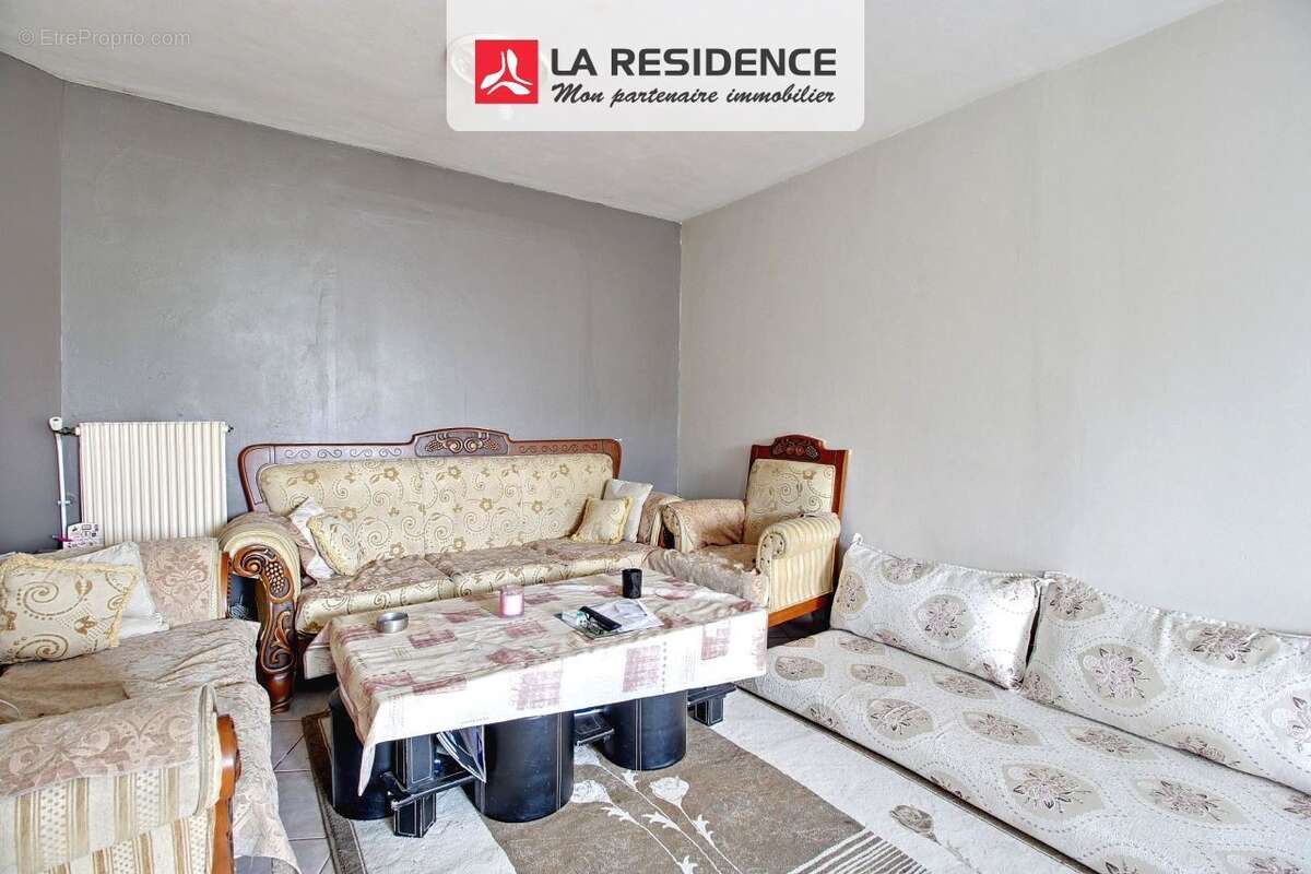Maison 132 m² à Saint-Etienne-Du-Rouvray  - photo 3