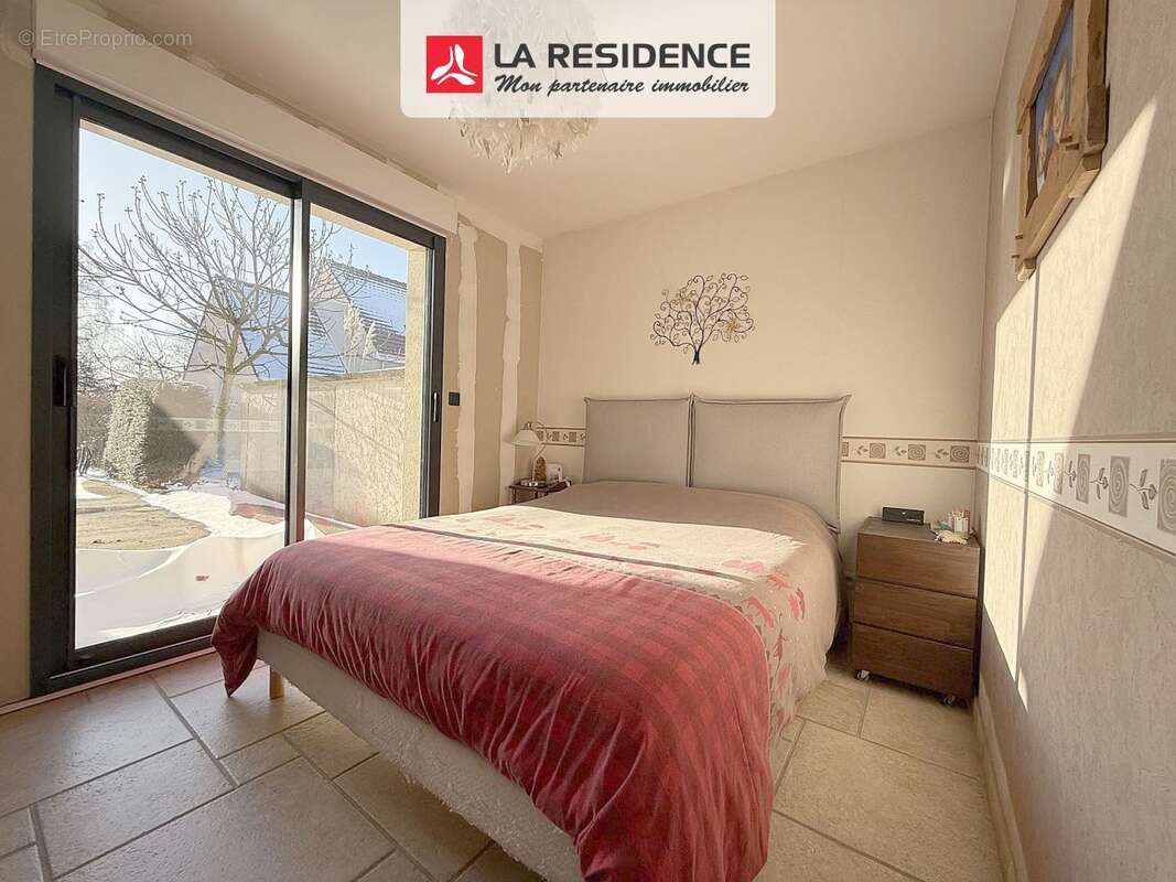 Maison à BONNIERES-SUR-SEINE