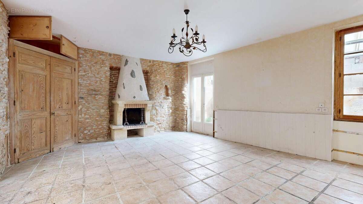 26RuedeParis09182025094832 - Maison à LE BUGUE