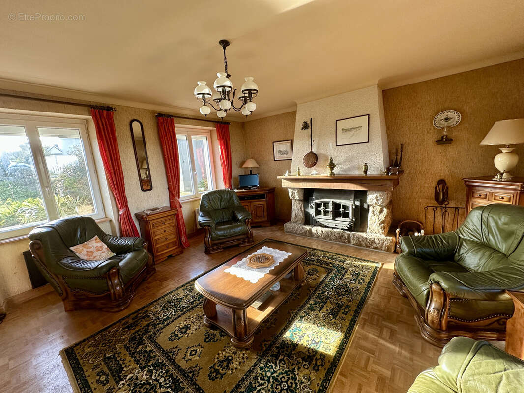 Maison à TREVOU-TREGUIGNEC