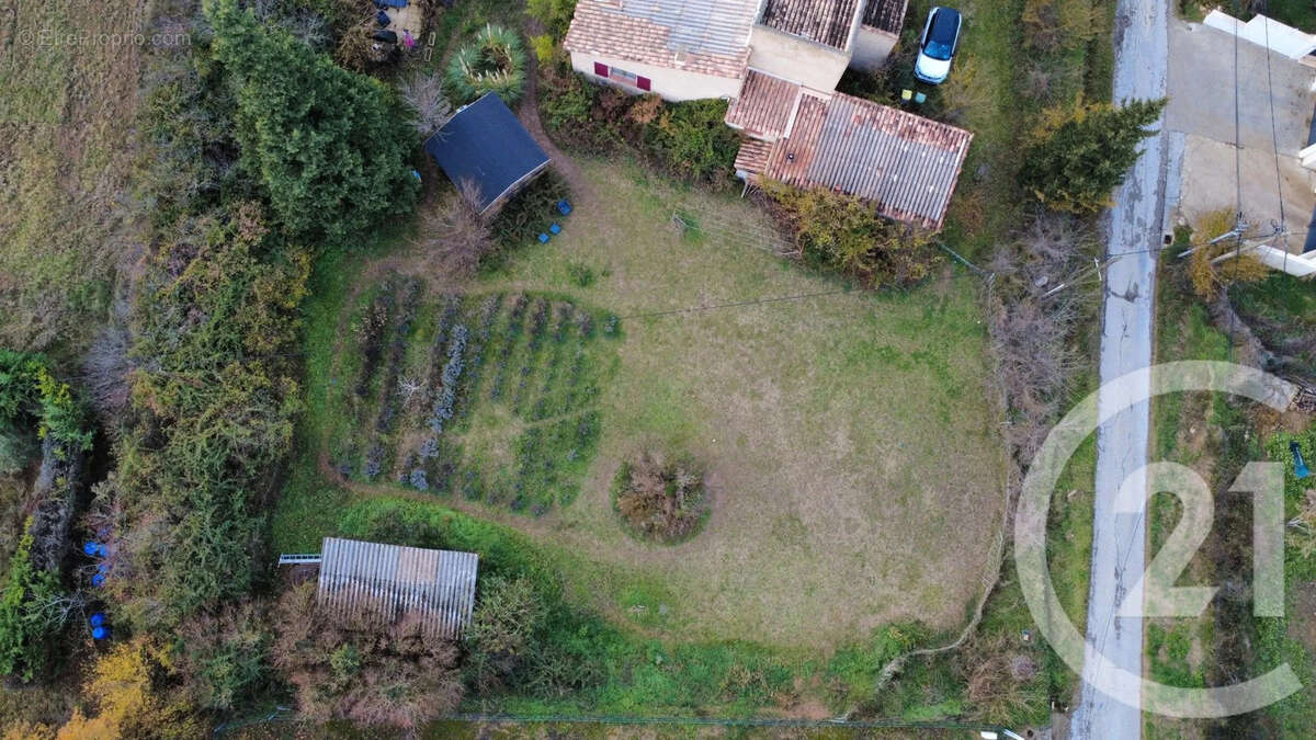 Terrain à TRETS