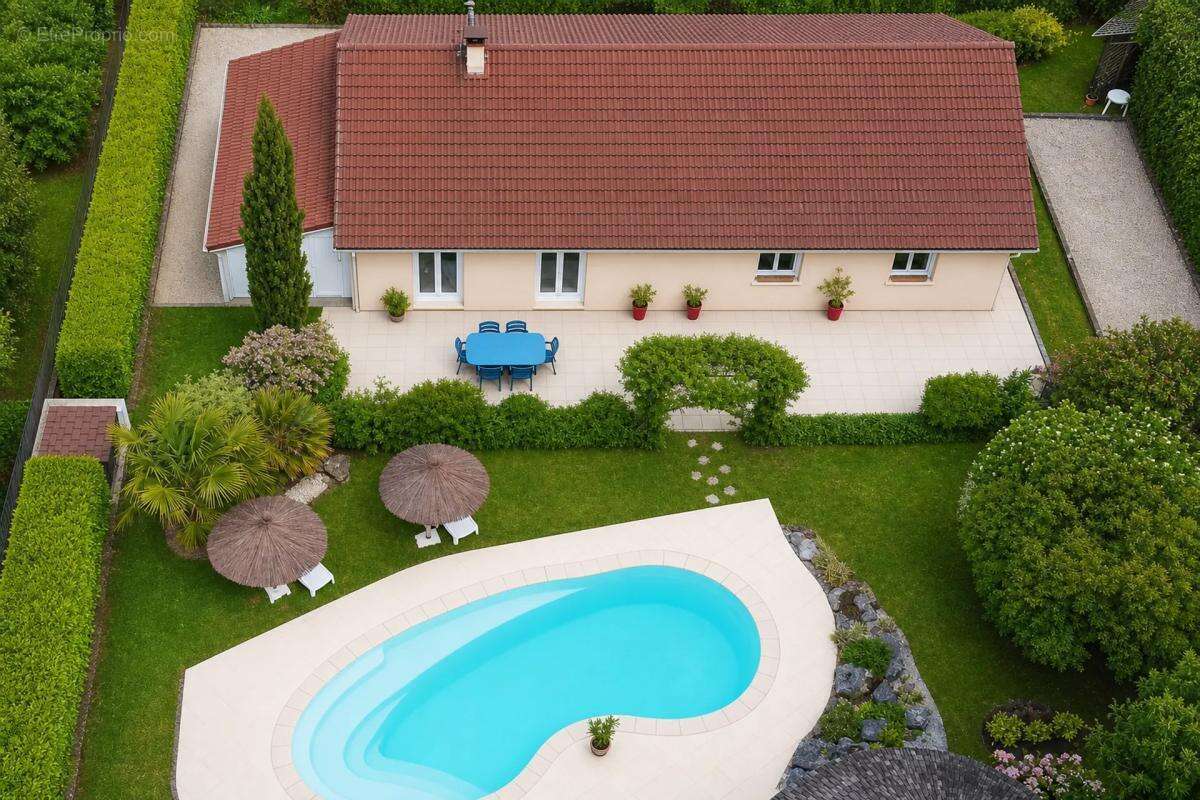 Maison à CESSIEU