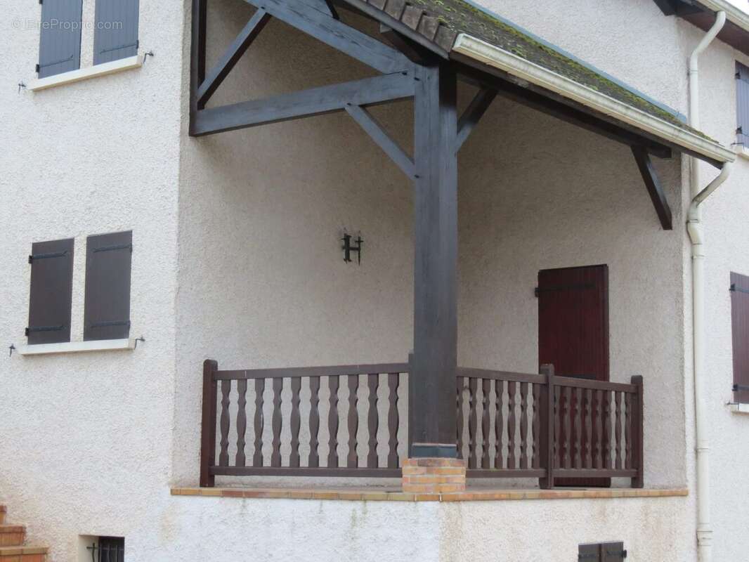 Maison à POUILLY-SUR-SAONE