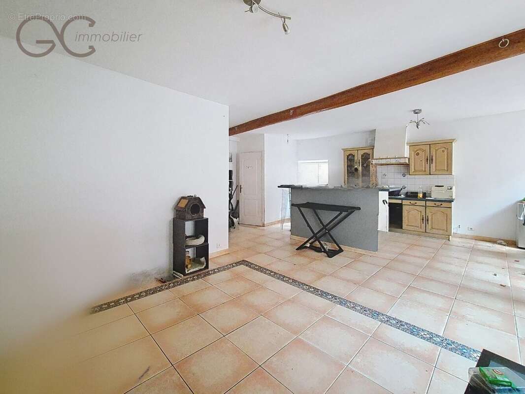 Maison à SAINT-CHINIAN