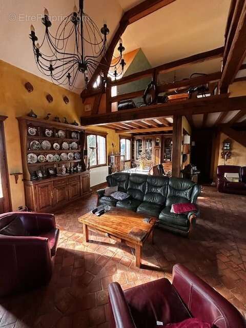 Maison à SAINT-OMER-EN-CHAUSSEE