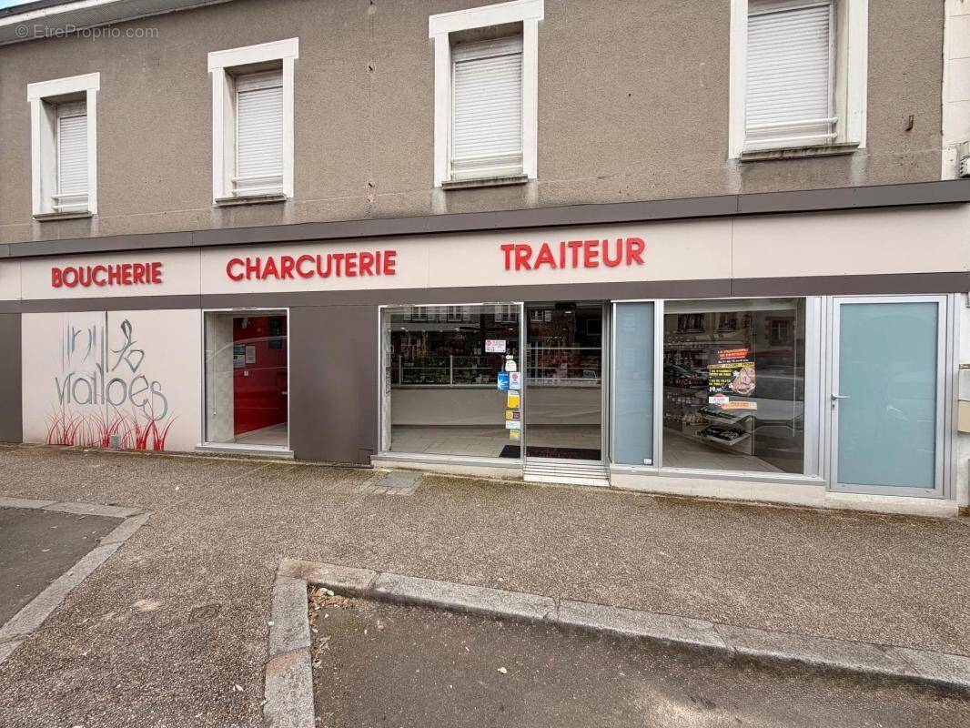 Commerce à ERNEE