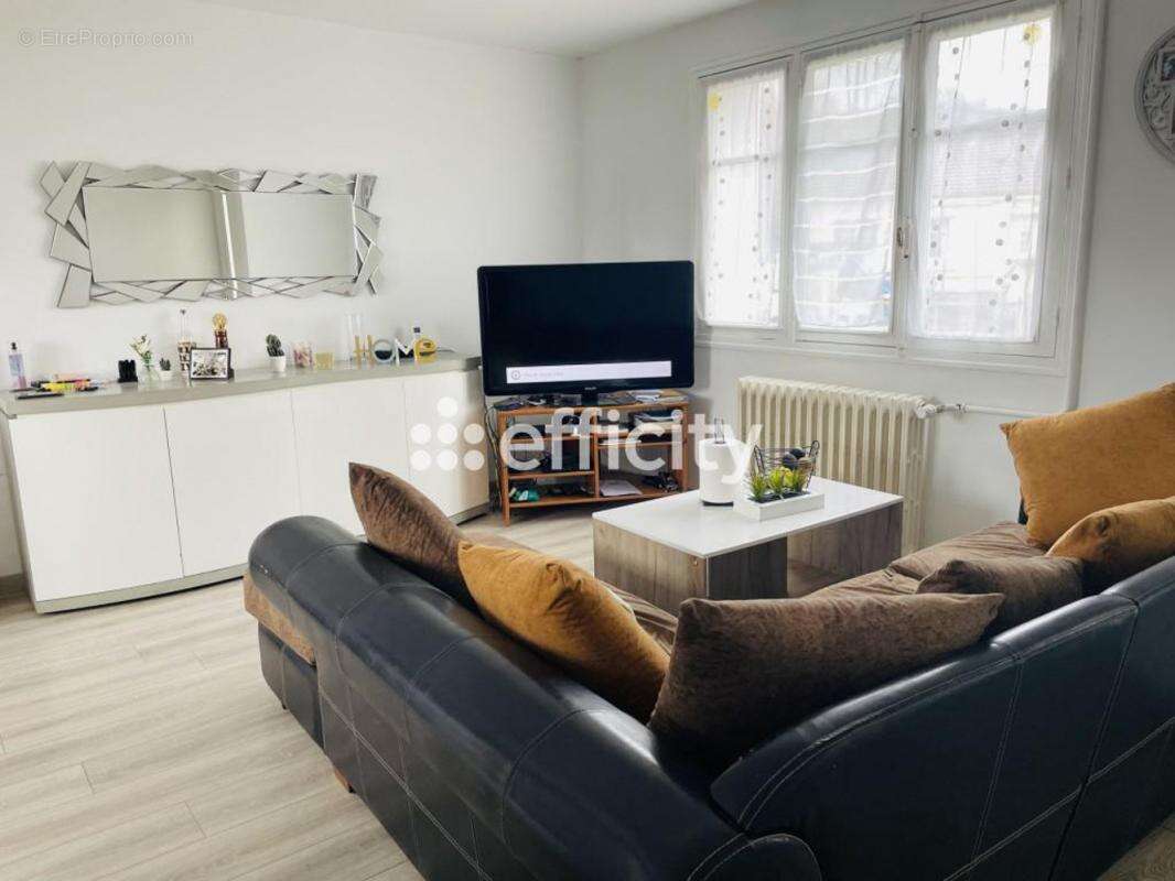 Maison à LA FERTE-BERNARD