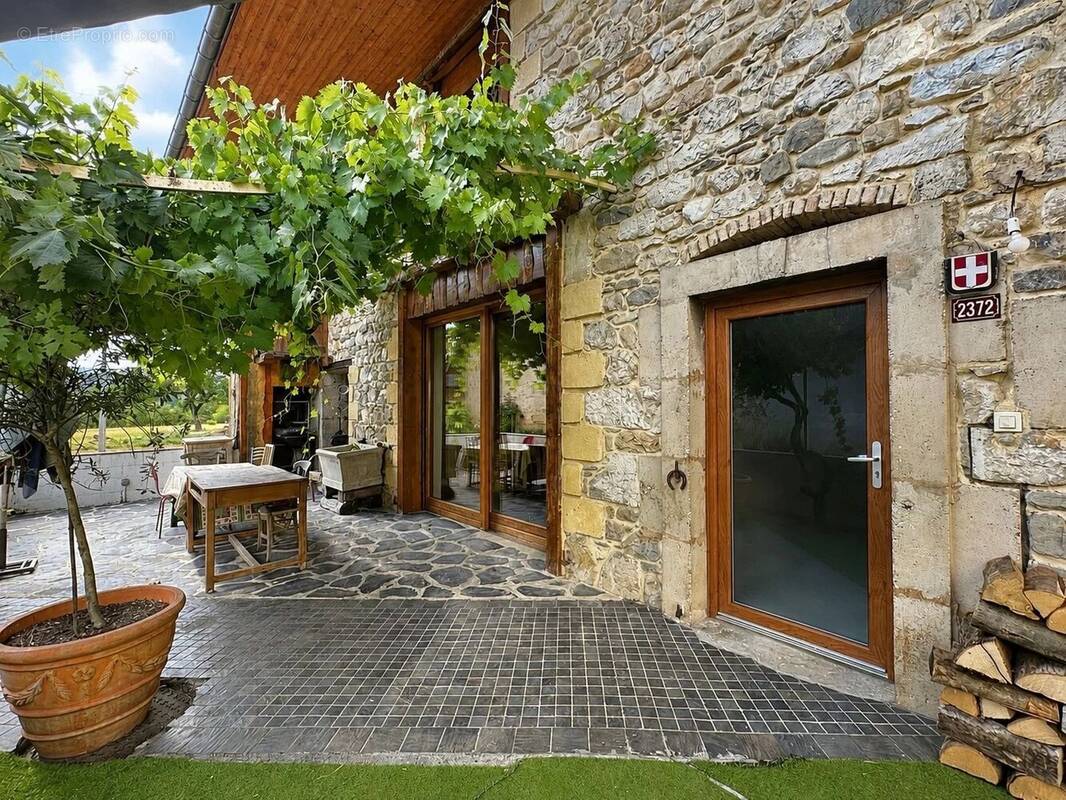 Maison à MONTCEL