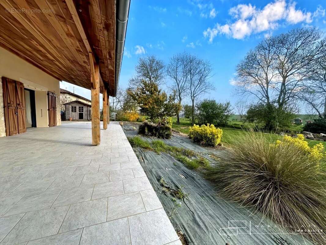 Maison à BAJONNETTE