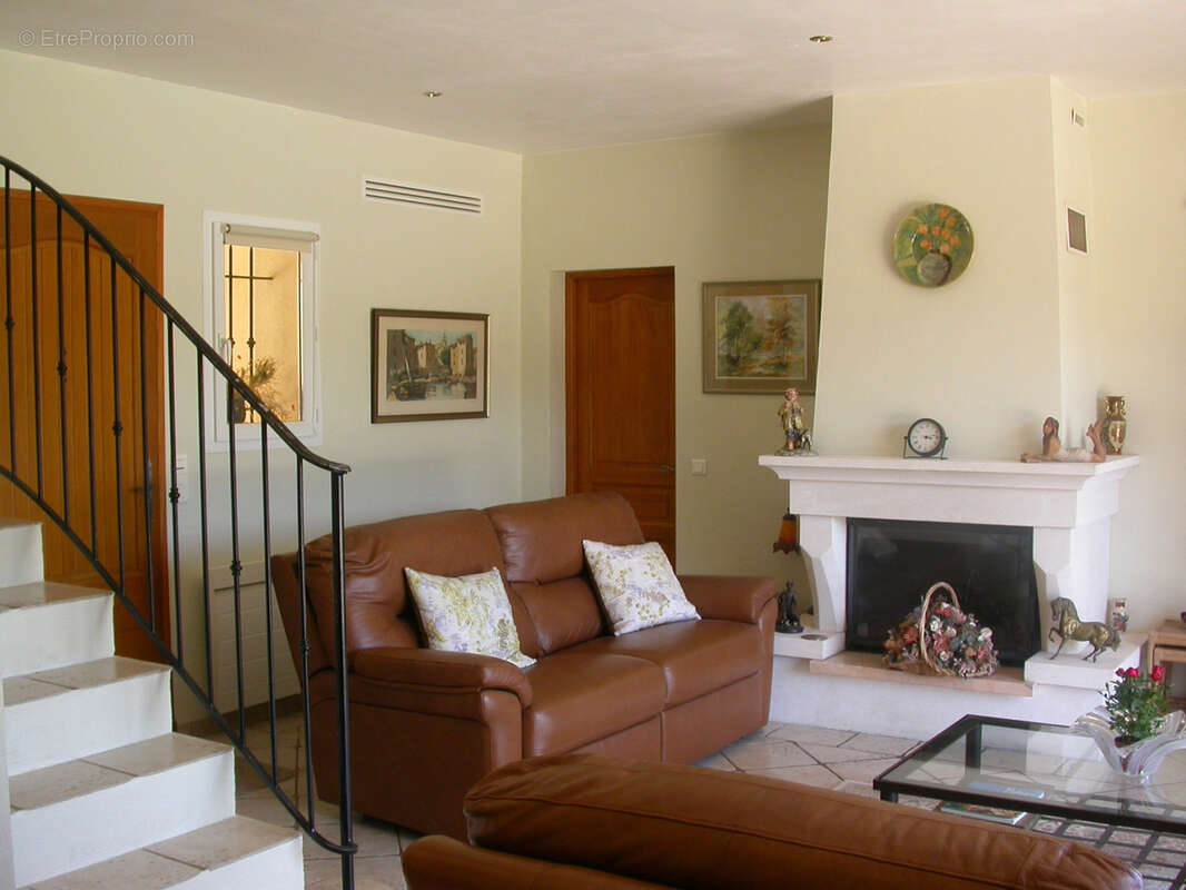 Maison à PLAN-DE-LA-TOUR