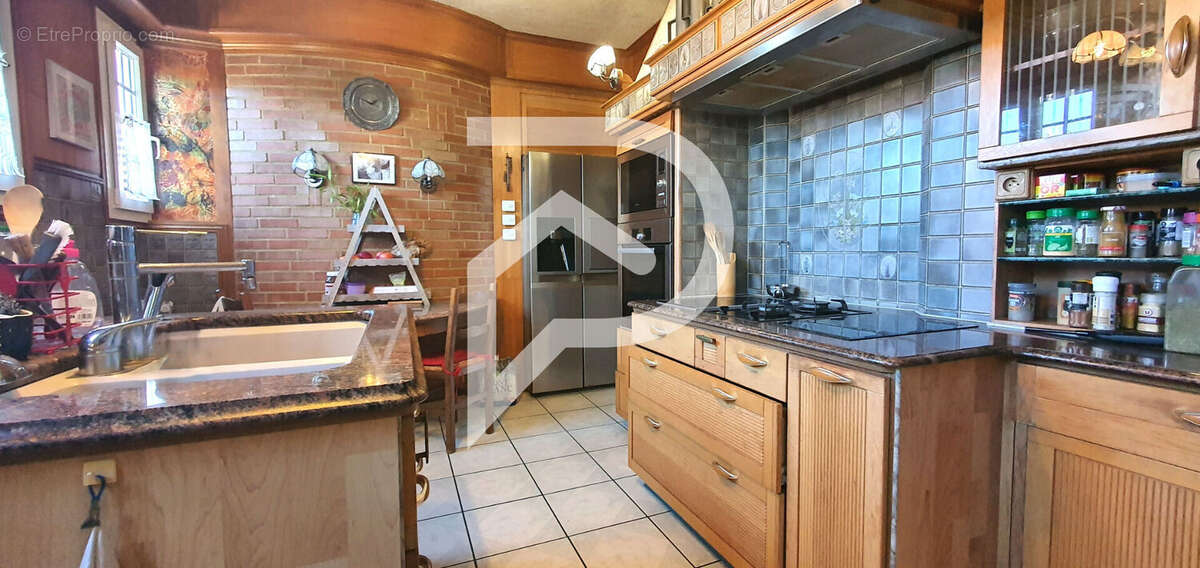 Maison à VILLELONGUE-DELS-MONTS