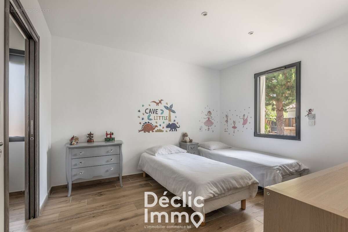 À vendre villa contemporaine avec piscine à Gujan Mestras - photo 10