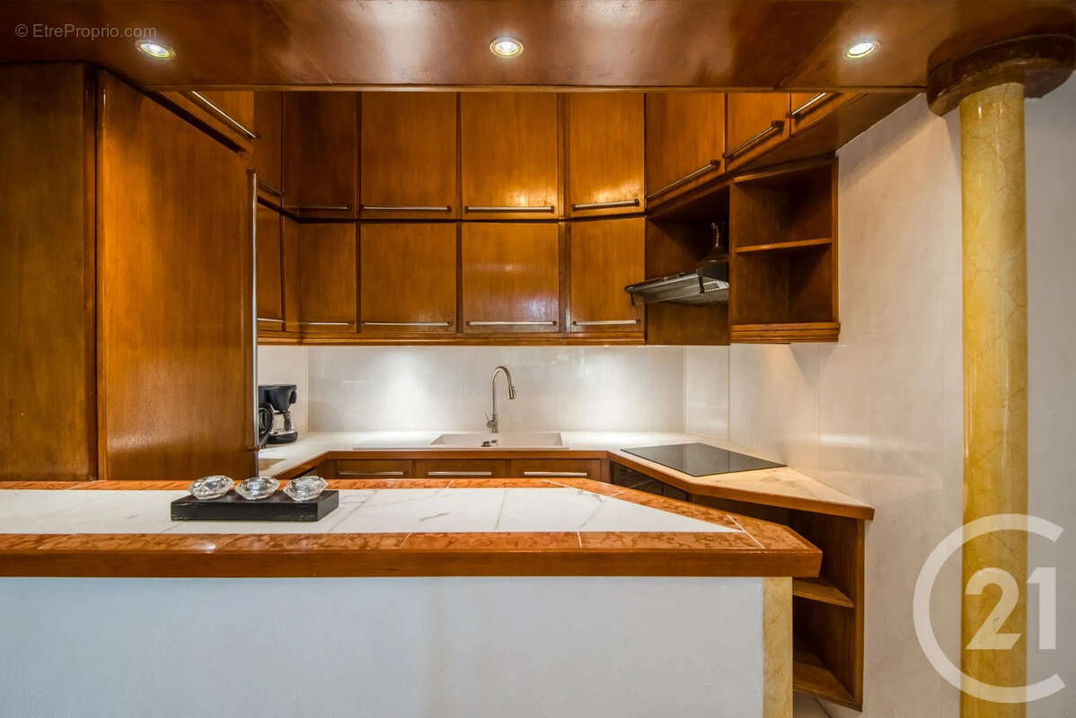 Appartement 74 m² à Nice  - photo 6