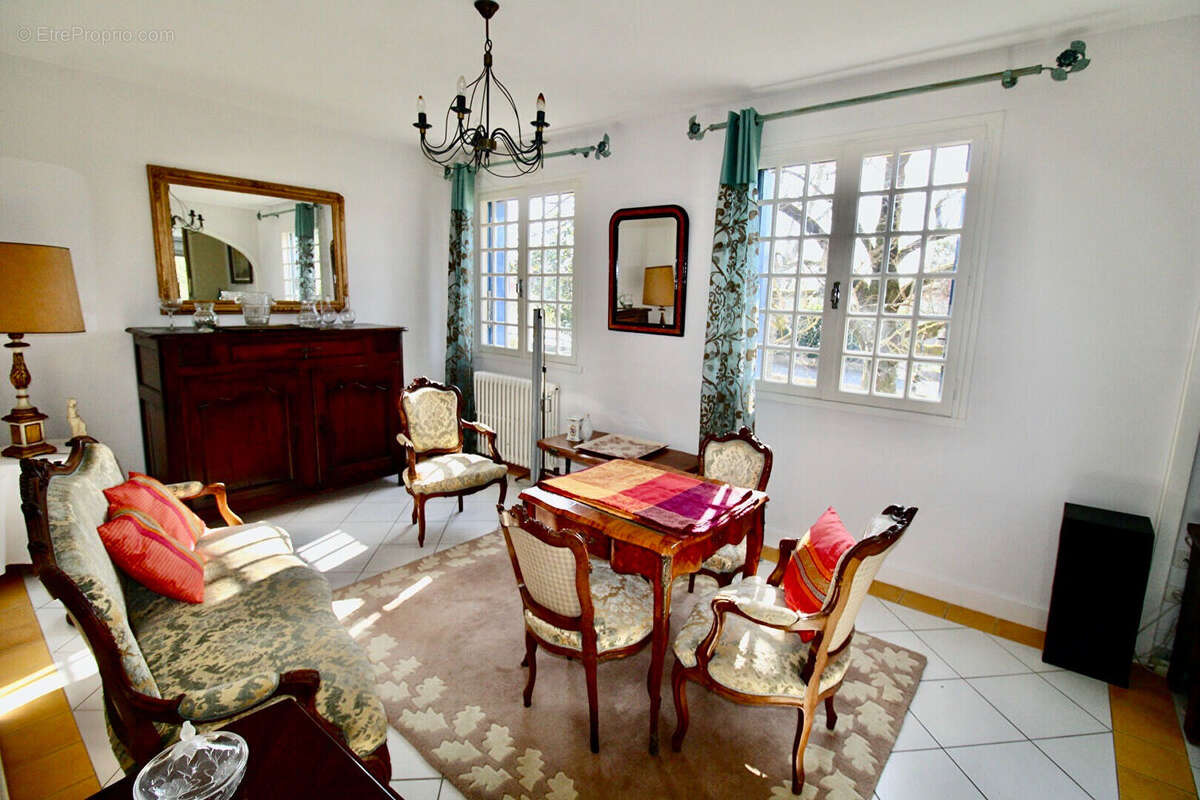 Maison à CASTELMORON-SUR-LOT