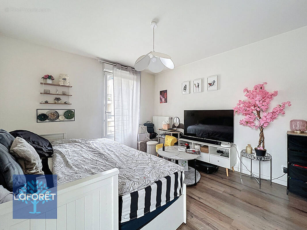 Appartement à MENNECY