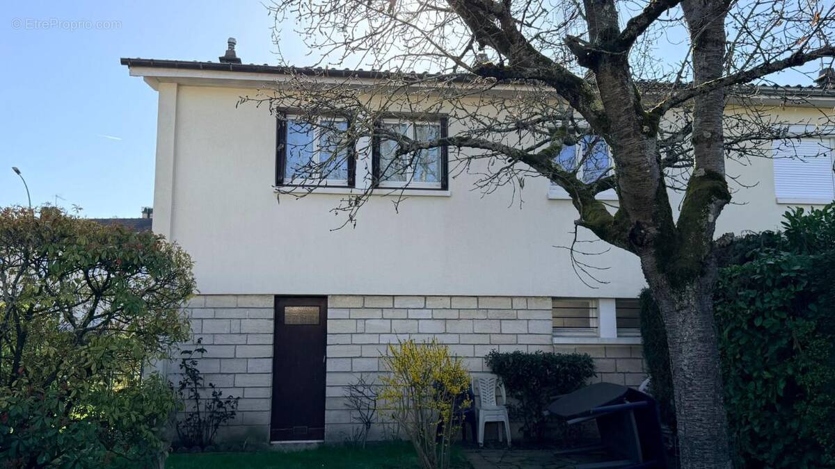 Maison à TAVERNY