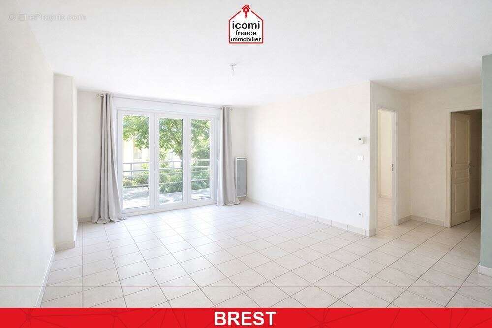 Finistere - brest (29200) - a vendre - appartement 42m² - 1 chambre - place de parking - bourg de lambezelec - ascenseur - photo 3
