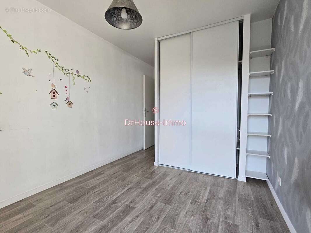 Appartement à GENNEVILLIERS